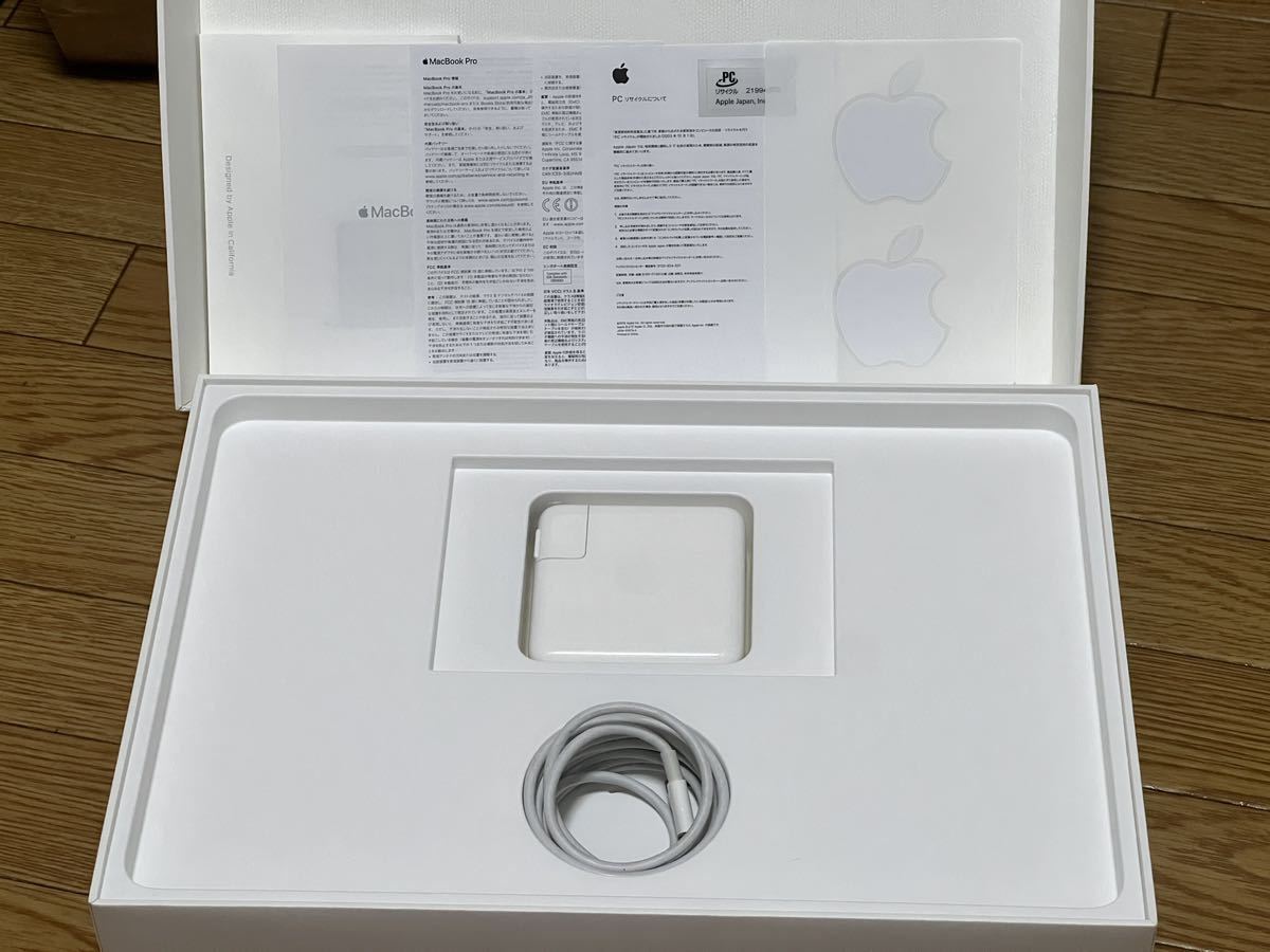 MacBook Pro (13-inch， 2016， Four Thunderbolt 3 Ports) MacBook