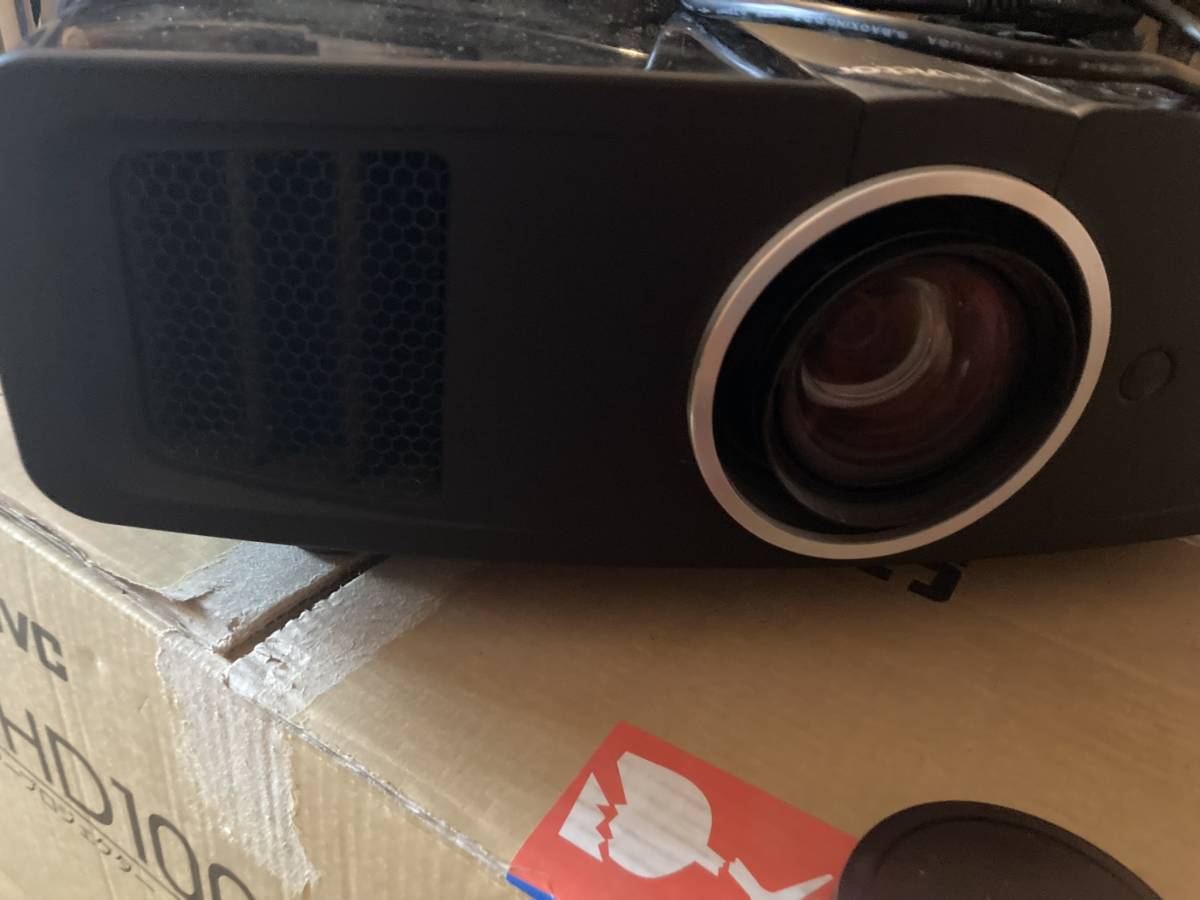 【動作不良あり】JVC DLA-HD100 ハイエンドフルHDプロジェクター 電源コード/リモコン/元箱付き