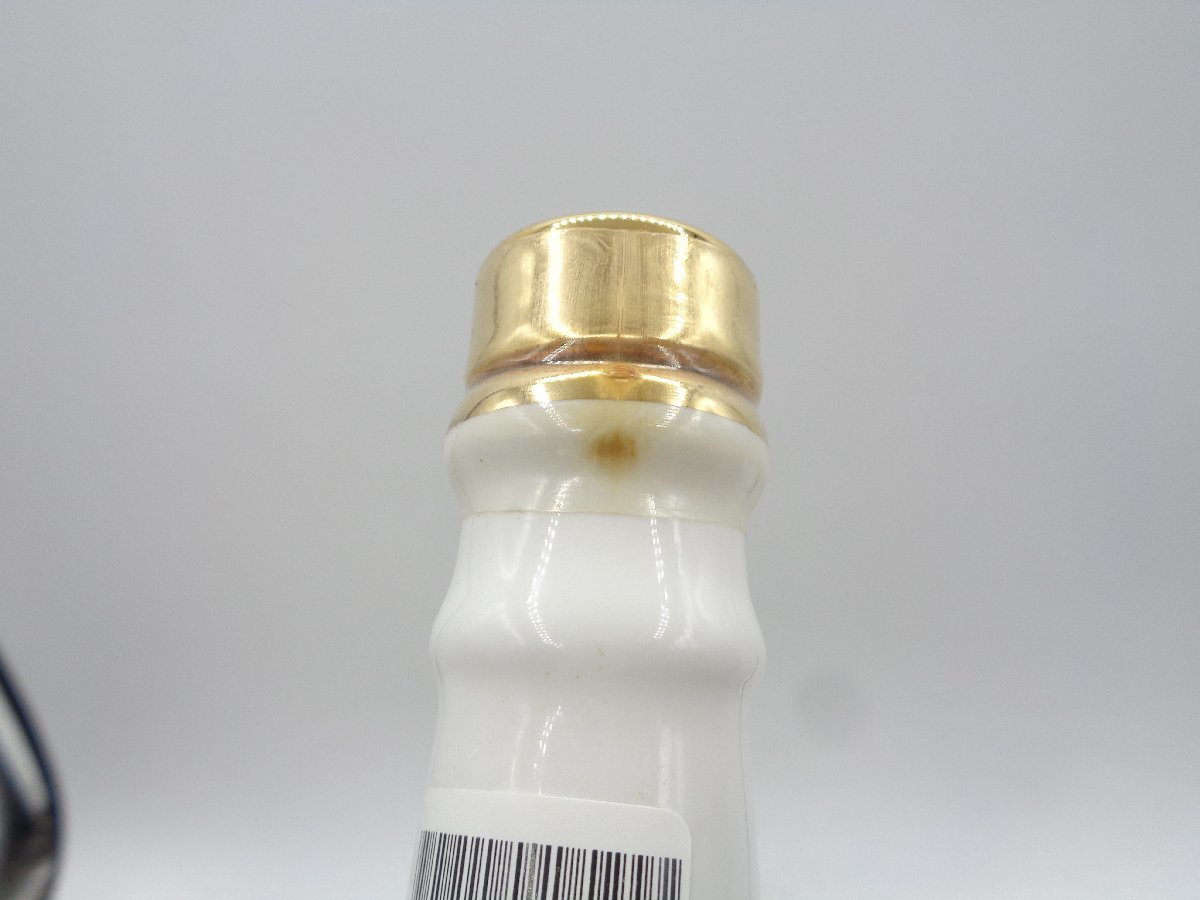 of Robyn ROBYN HOODE SPIRIT 陶器ボトル 1円～ - フッド モルト 