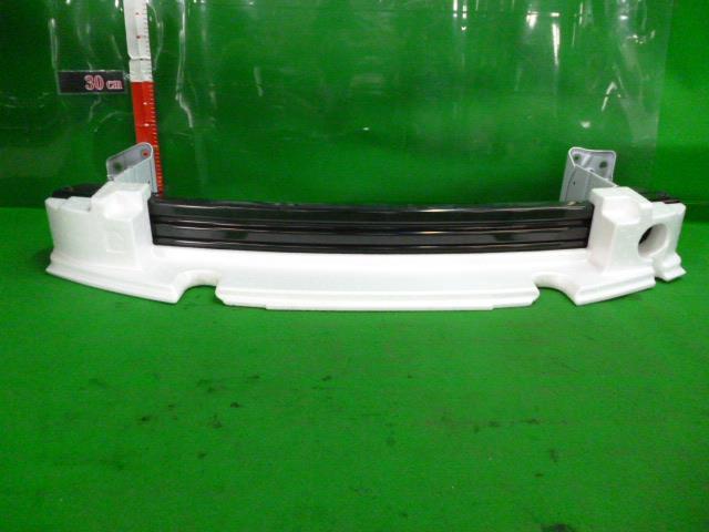 リーフ ZAA-ZE1 Fバンパーホースメント 62032-5SA0A