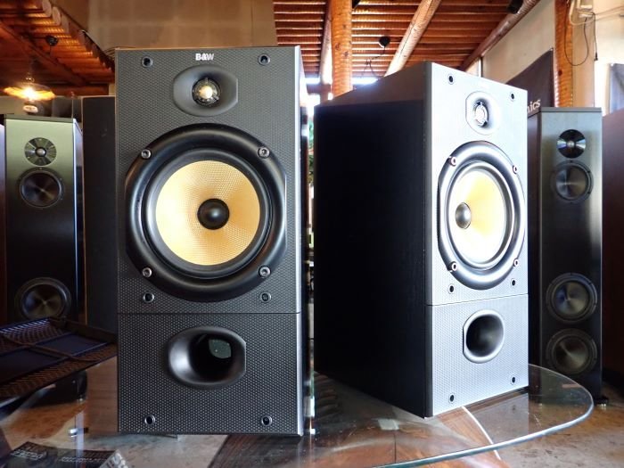 □オーディオ堀出市、これは拾い物、b＆w DM'602、良い音でこの価格