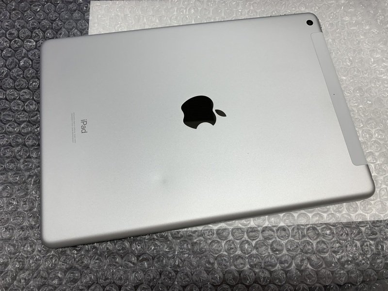 DS828 SIMフリー iPad 第8世代 Wi-Fi+Cellular A2429 シルバー 32GB
