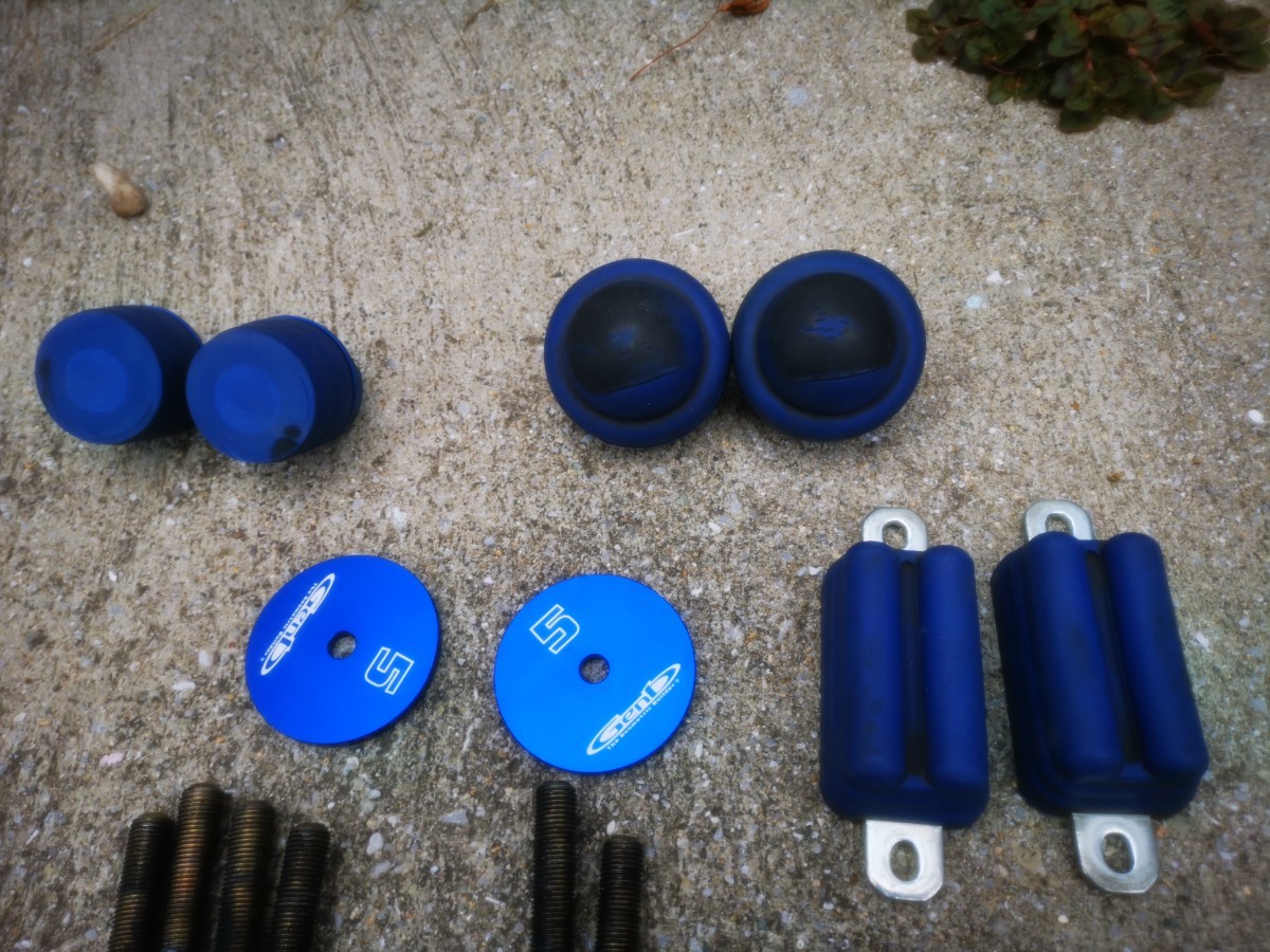 ハイエース200系 玄武 エセックス 1.5インチローダウンキット 200系