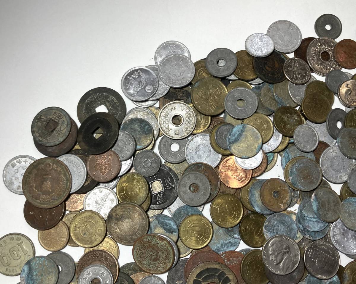 Yahoo!オークション ヨーロッパ の落札相場・落札価格 (硬貨) 世界 未選別 旧家蔵出し//世界のコイン アメリカ アジア ヨーロッパ(日本含む)//外国銭 古銭 硬貨 銀貨 銅貨 穴銭 他 まとめて2.8㎏//貴重希少品★サ