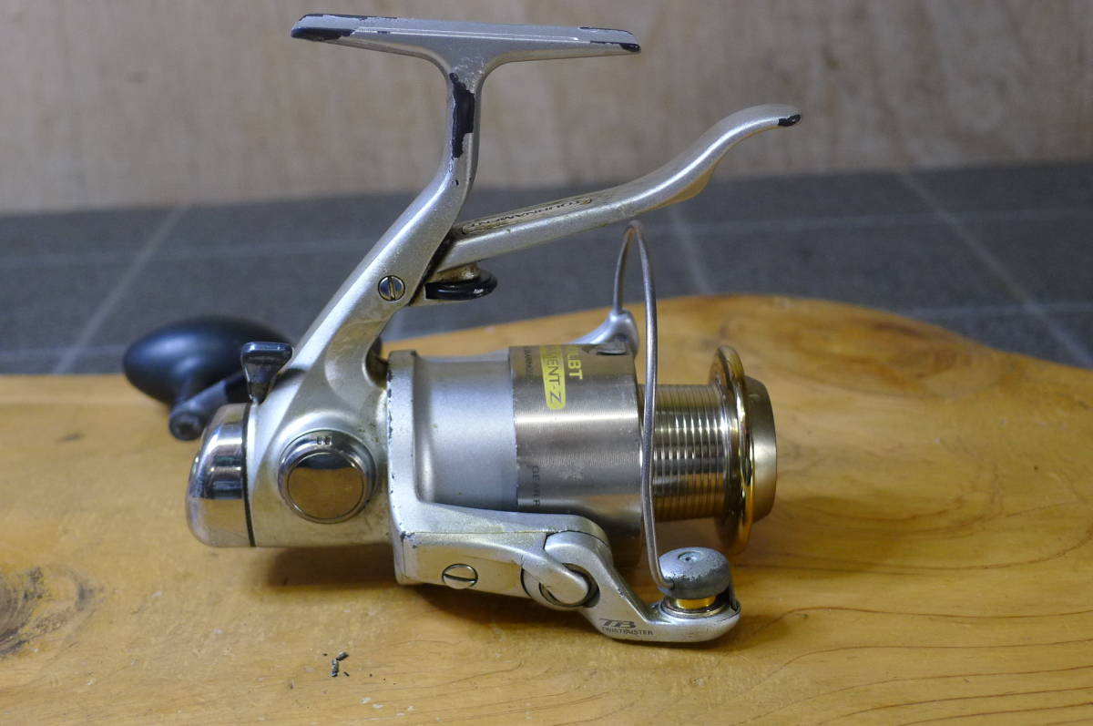 II412 daiwa/ダイワ スピニングリール 2500LBT TOURNAMENT-Z