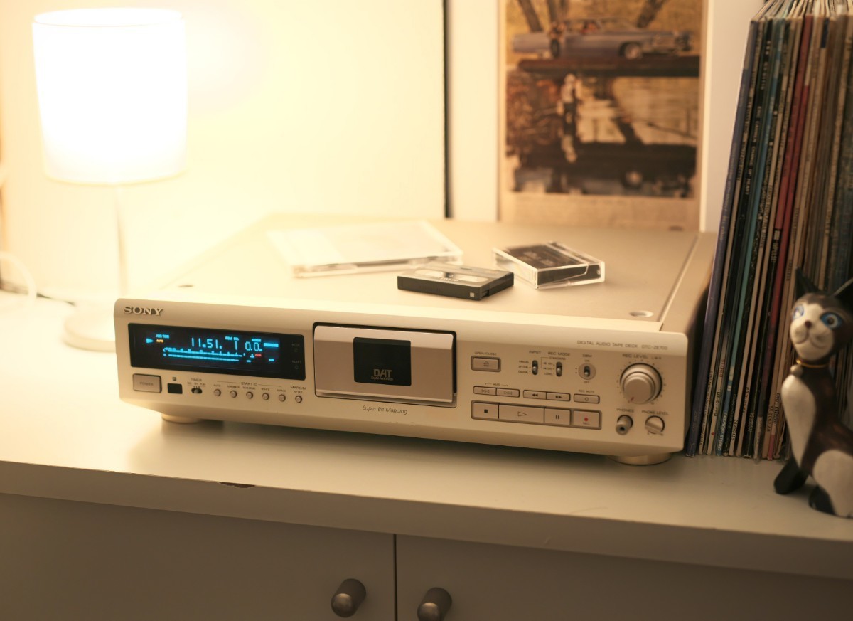 ☆ SONY DATデッキ DTC-ZE700 ジャンク扱い ☆