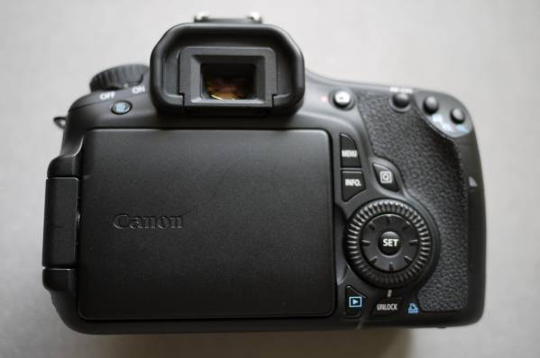 EOS 60D　EF–S18–55 IS レンズキット　中古美品　_1