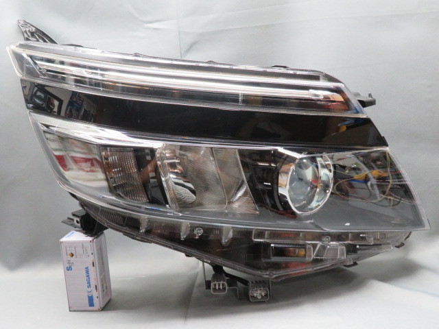 ※レンズ美品※ステー破損なし※80系 ZRR80/ZWR80 VOXY ヴォクシー 前期 右ヘッドライト LED ICHIKOH 28-229 印字 L ※純正※
