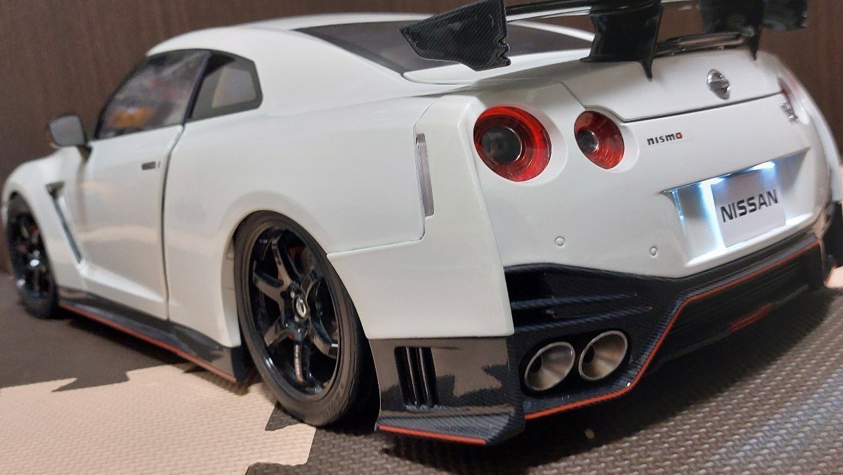 週刊 GT-R NISMO 勝利のために生まれた伝説の限定車が1⁄8スケールで 