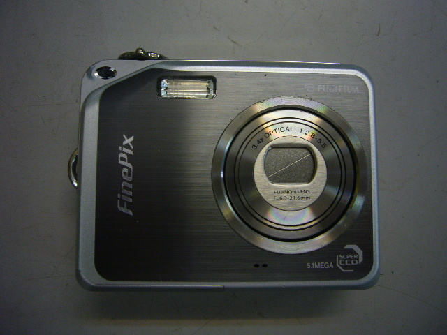 【本物保証，安い】 デジカメ フジ FUJIFILM 富士フィルム FinePix ファインピクス V10 デジタルカメラ 現状品 ジャンク品 作動未確認品(富士フイルム)｜売買されたオークション情報、yahooの商品情報をアーカイブ公 富士フイルム