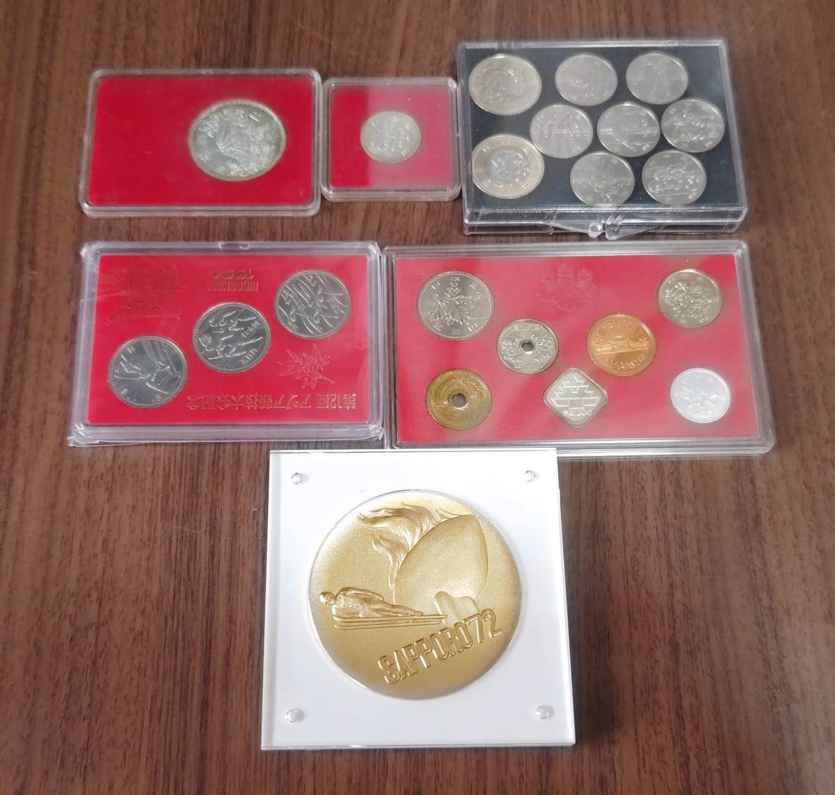 nn0505　未使用　現状品　記念硬貨　記念メダル　額面４９６６円　冬季銅メダル１個　東京オリムピック　アジア競技大会　昭和３９年　