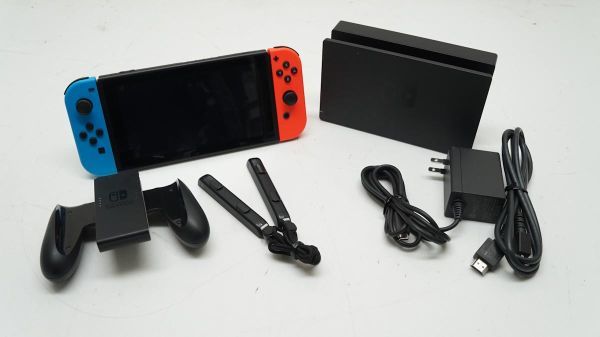 任天堂 Switch 本体 初代 ニンテンドー スイッチ 動作確認済み 000Z424