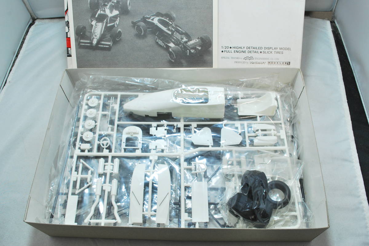 モデラーズ 1/20 F-3000 CABIN キャビン ローラ T87/50 コスワース の 