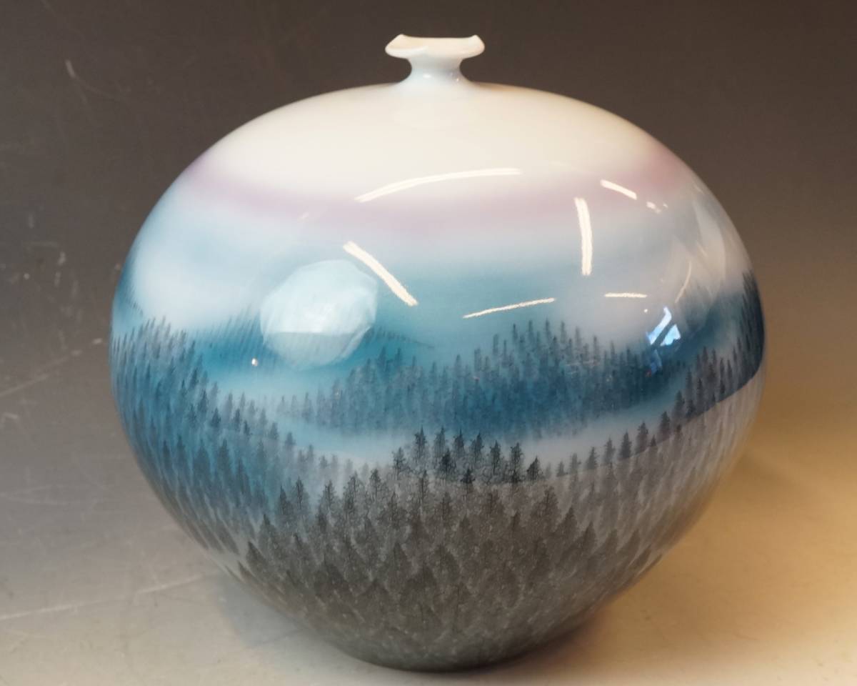 有田焼名工 藤井朱明 白磁 花瓶 壷 藤井朱明 作 白磁花瓶 】 29cm 浮彫