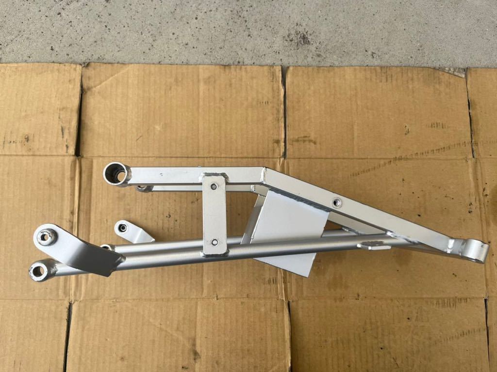 NSR250R MC28用 T2レーシングオリジナルスチールシートレール