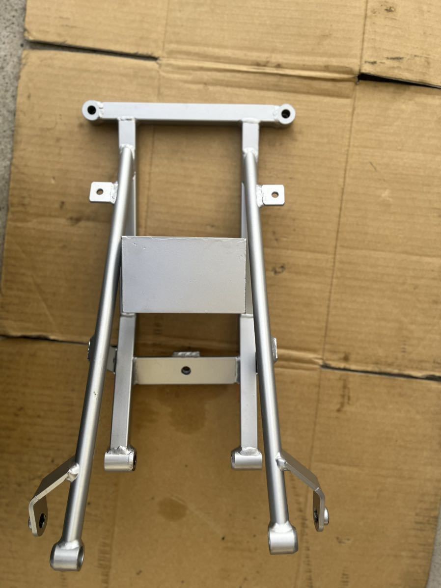 NSR250R MC28用 T2レーシングオリジナルスチールシートレール