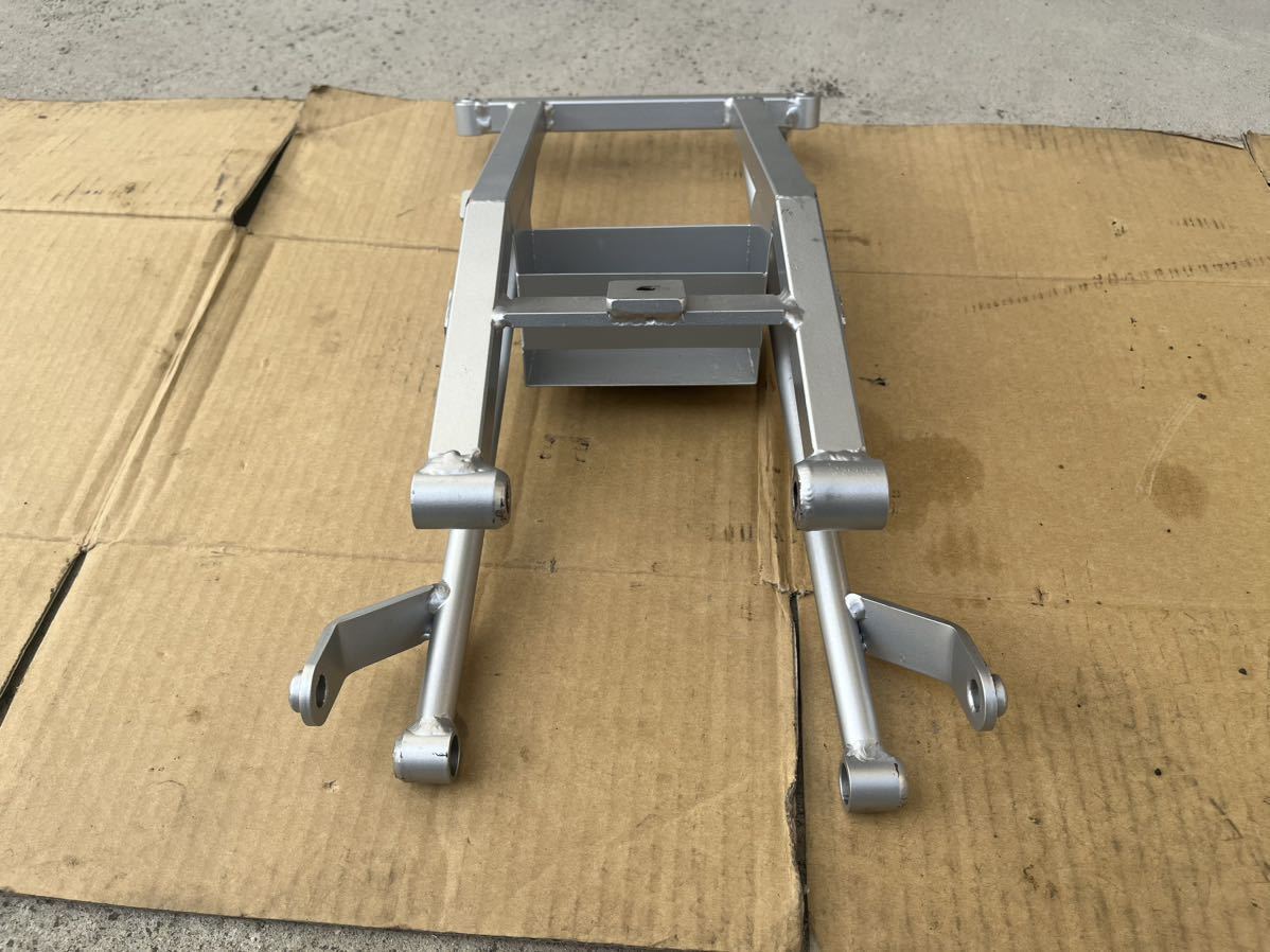 NSR250R MC28用 T2レーシングオリジナルスチールシートレール