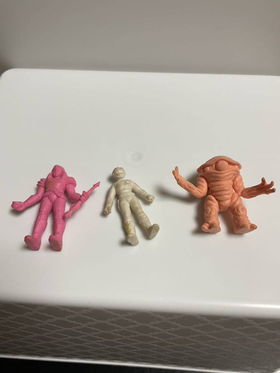 当時物 レトロ ガチャガチャ 消しゴム ミニフィギュア ゴム人形 電撃 