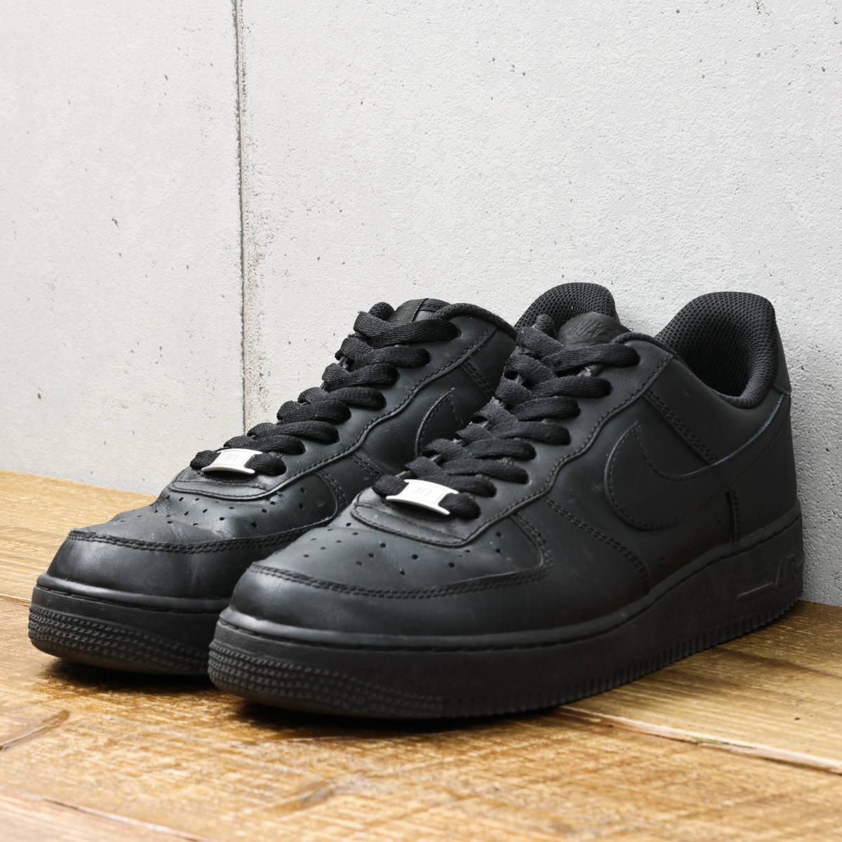 NIKEナイキ◆AIR FORCE 1 LOW◆ブラック×ブラック◆US9.5/27.5cm