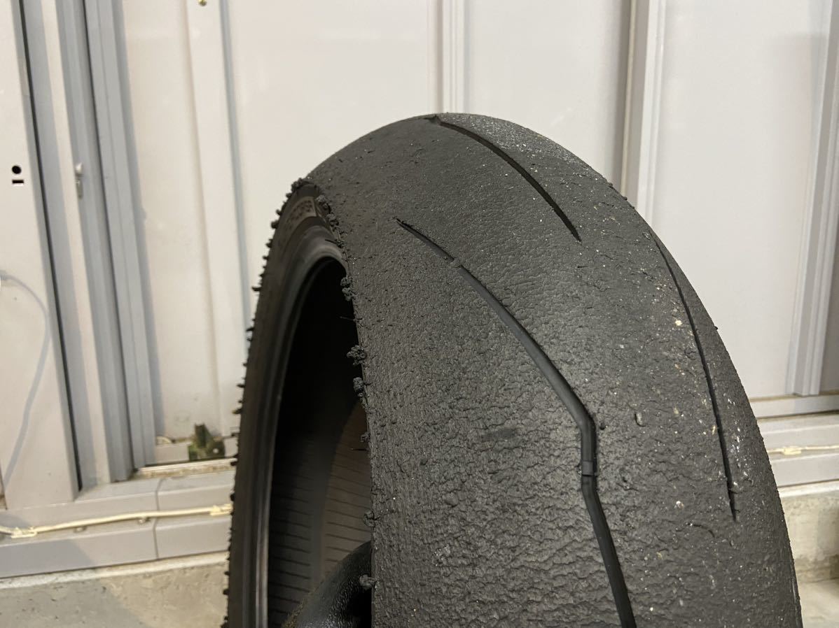 ピレリ スーパーコルサV3 SC1 120/70ZR17 200/55ZR17 サーキットのみ