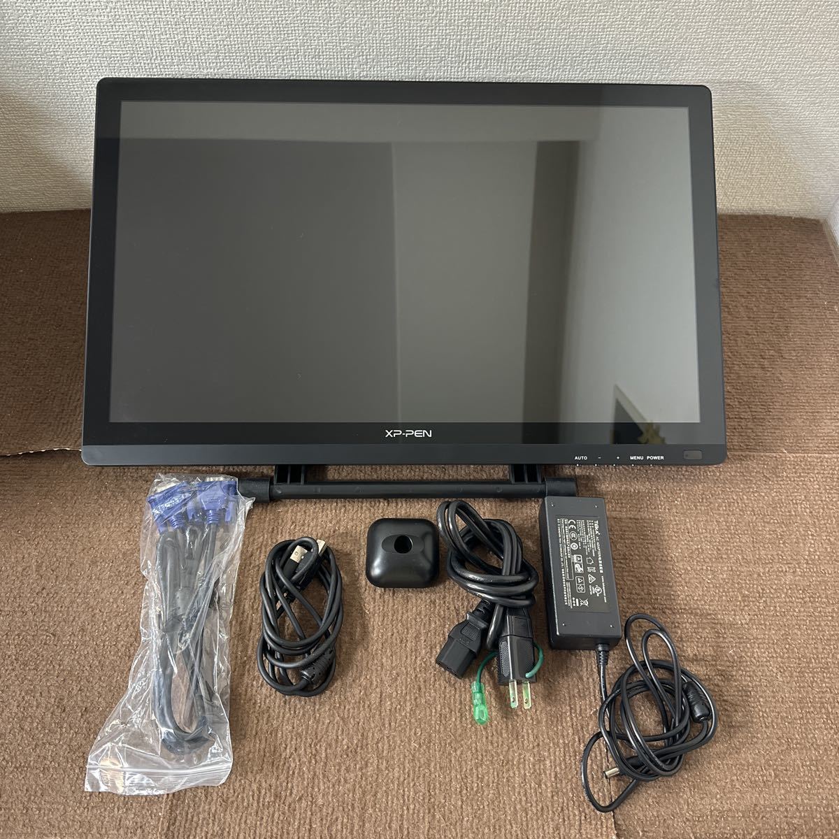 【中古品】⑧ XP-PEN 液晶タブレット Artist 22 Pro 通電・動作確認済 ペン欠品