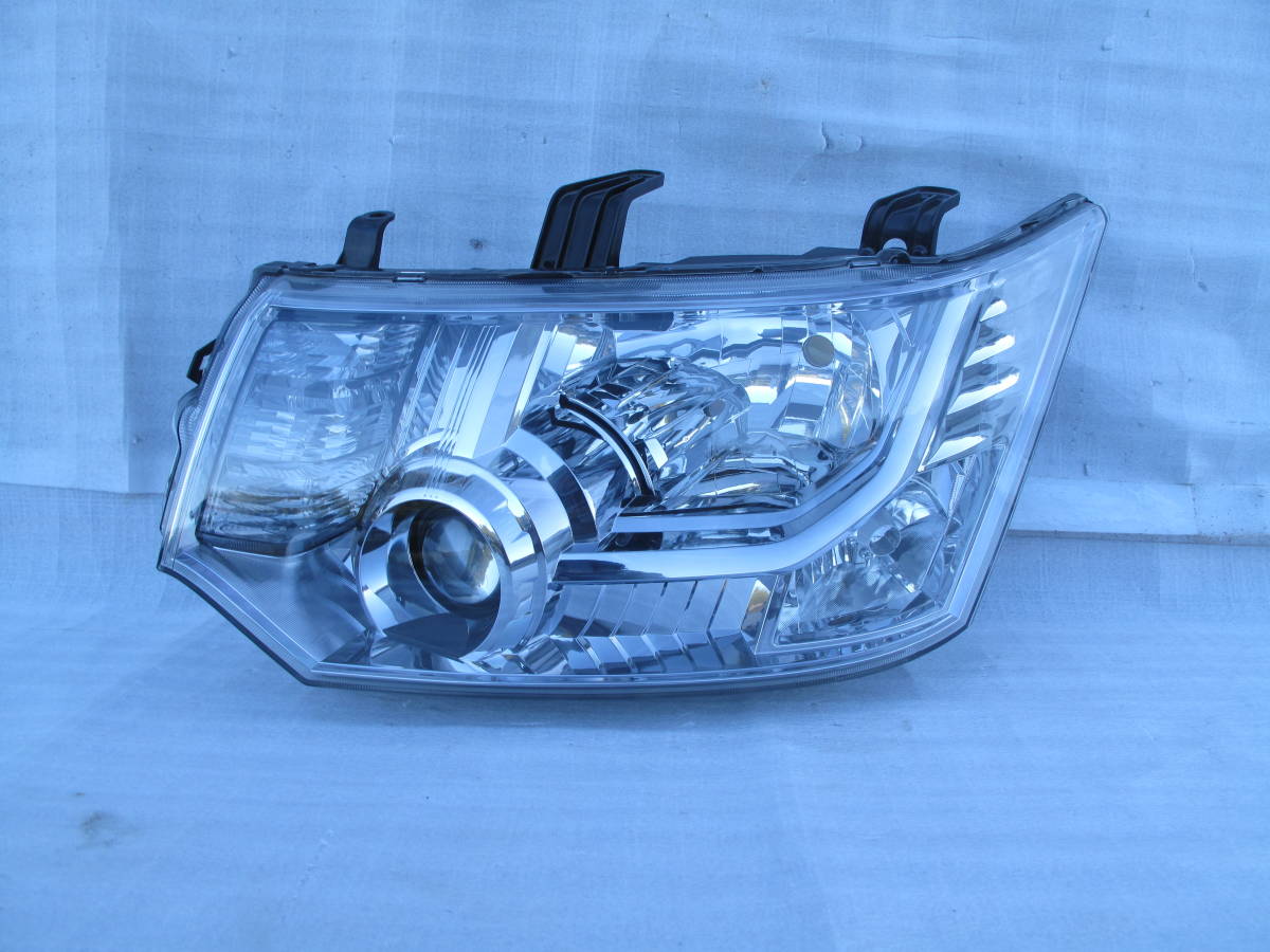 デリカ D5 CV1W CV5W 純正 HID ヘッドライト 左 KOITO 100-87918