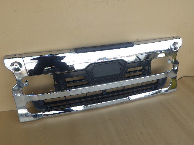 r494-17 ☆ 日産 UD トラックス クオン メッキ フロントバンパー