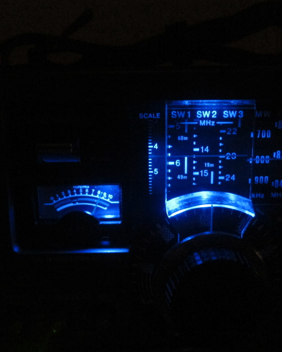 SONY ソニー スカイセンサー ICF-5900 FM/AM/SW1/SW2/SW3 5バンドレシーバー 後期モデル 電源表示付 AC/DCアダプター付 動作確認品 11-31_5