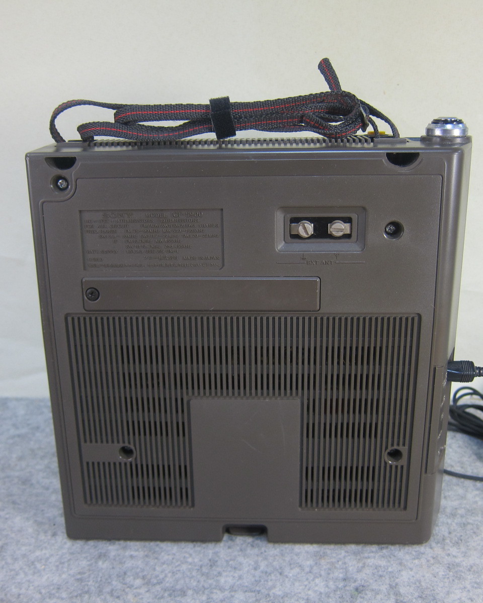 SONY ソニー スカイセンサー ICF-5900 FM/AM/SW1/SW2/SW3 5バンドレシーバー 後期モデル 電源表示付 AC/DCアダプター付 動作確認品 11-31_9
