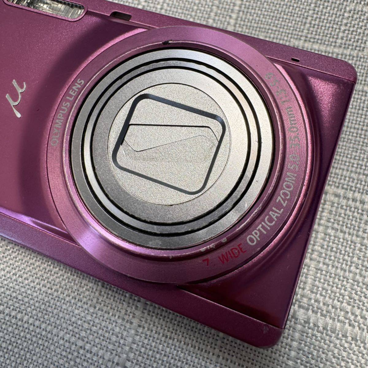 OLYMPUS オリンパス コンパクトデジタルカメラ μ-7050 ピンク 動作未確認 本体 バッテリーのみ