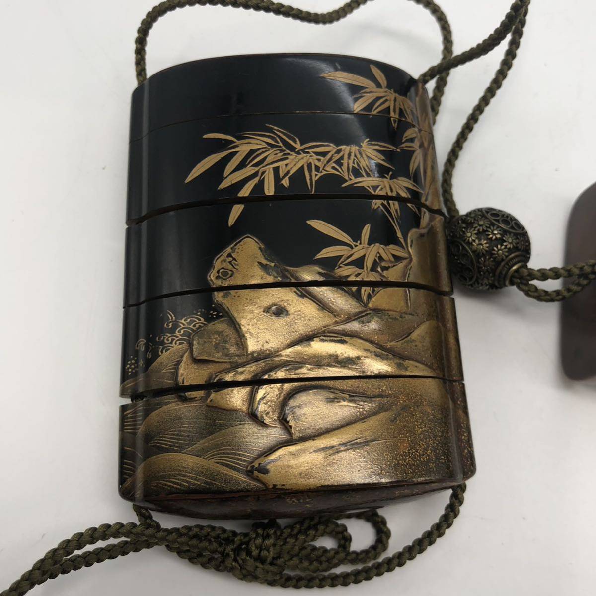川 印籠 時代物 蒔絵 骨董 鶴 堀金 揚げ物 漆 高さ7.5cm 横6cm 5段 川