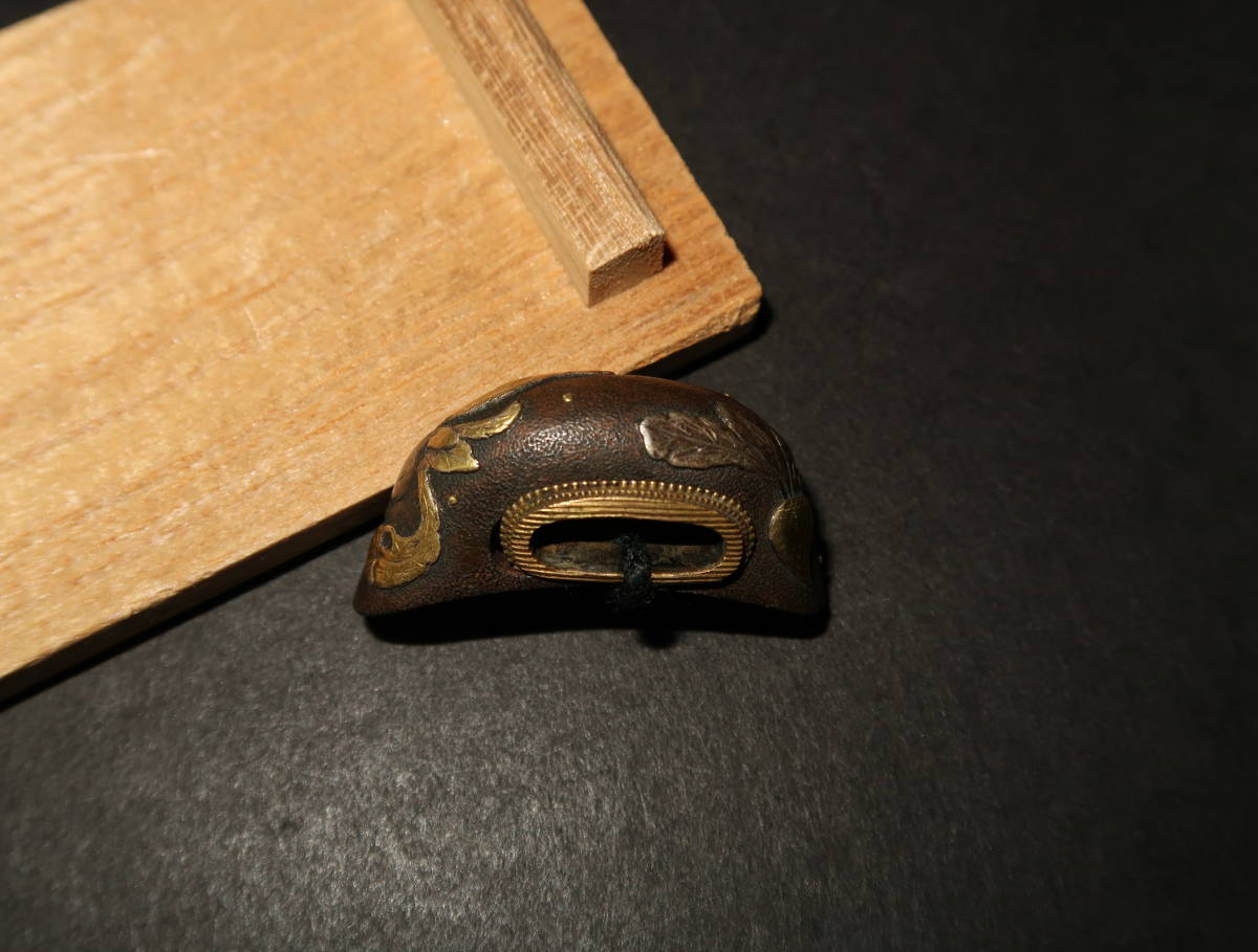 お買い得，品質保証 刀装具.栗型.かぶら象嵌図.拵刀剣刀装具根付武具.約3.3/1.5/高1.7㎝(鍔、刀装具)｜売買されたオークション情報、yahooの商品情報をアーカイブ公開 - オークファン 鍔、刀装具