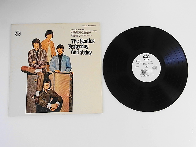 盤極美！プロモ用☆ 見本盤 非売品・白ラベルLP◆アメリカ編集【イエスタデイ・アンド・トゥデイ／ビートルズ☆THE BEATLES】（EAS-80568）