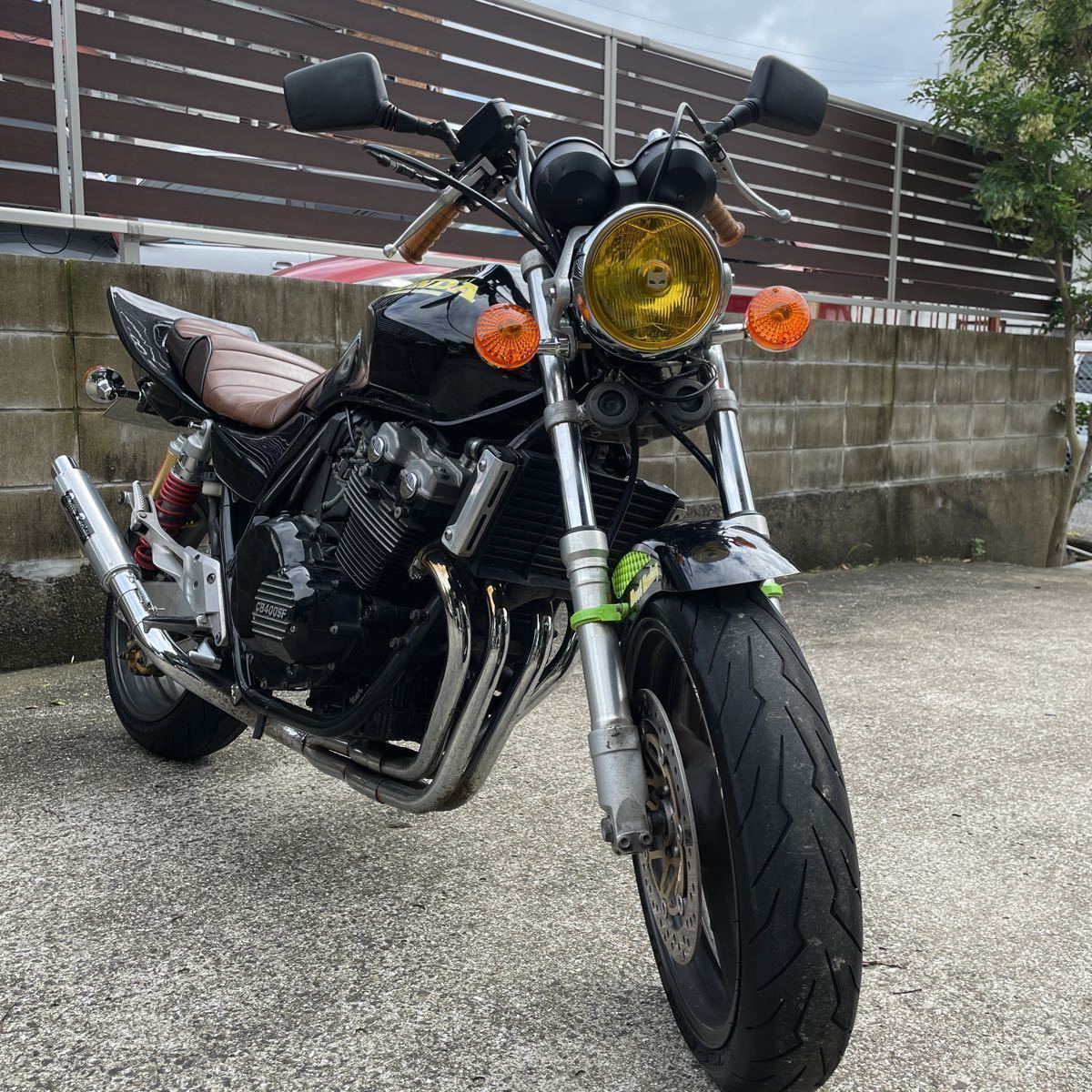 CB400SFをレトロに極める！旧車風カスタムの決定版ガイド 投稿詳細 