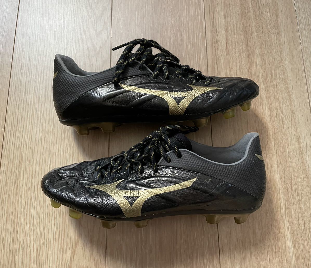 本田圭佑 支給品(実使用) スパイク サッカー元日本代表 MIZUNO レビュラ2