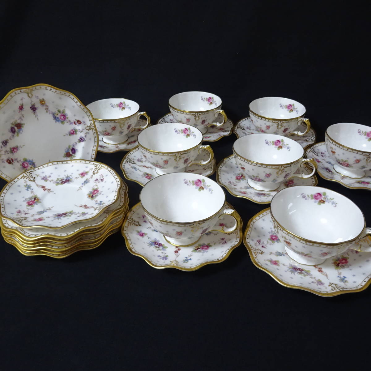 【2197675/211/mrrz】ロイヤルクラウンダービー ロイヤルアントワネット カップ＆ソーサー/プレートセット 茶器 100サイズ発送同梱不可