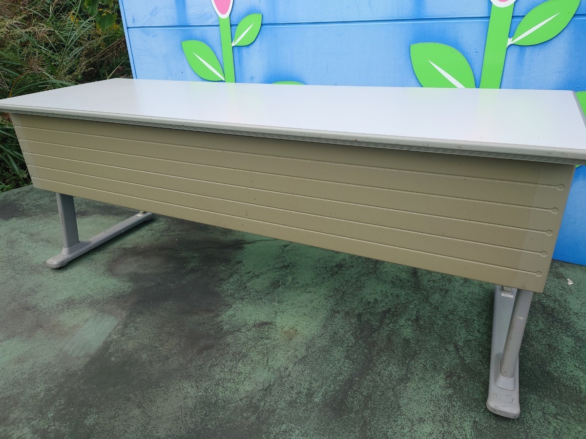 3北九州門司発 オカムラ 幕板付き 会議用 折りたたみテーブル （引き取り限定 ）1800×600 H700 ミーティング スタッキング 全9台在庫あり