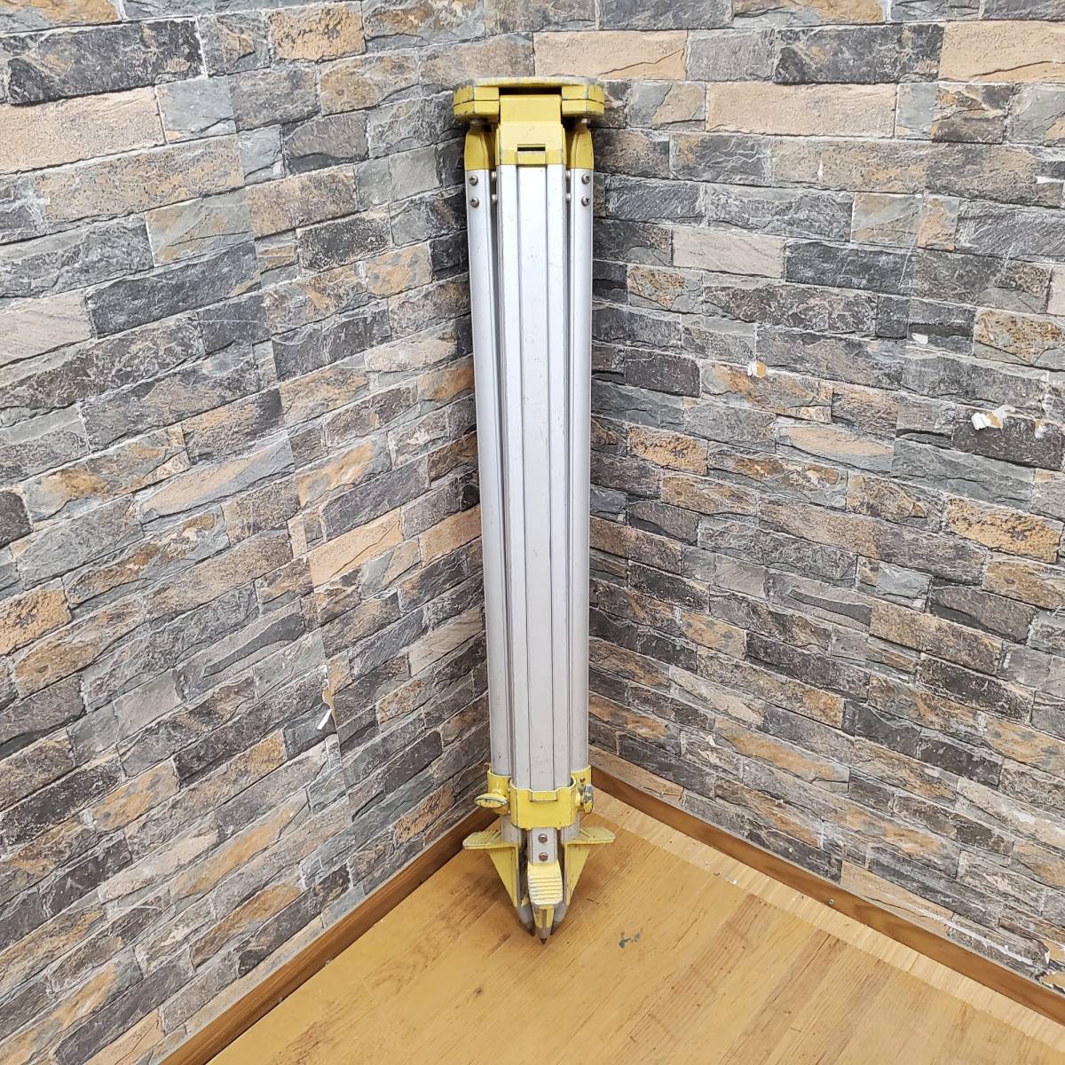 ♪♪i116-4 測量用三脚 平面 脚太 土木 工事 計測 測量 測定 現場 作業♪♪