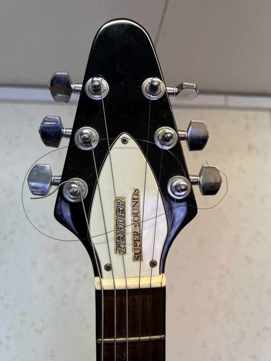 AK7369○フライングV 型 エレキギター ブランド不明 中古 ジャンク品