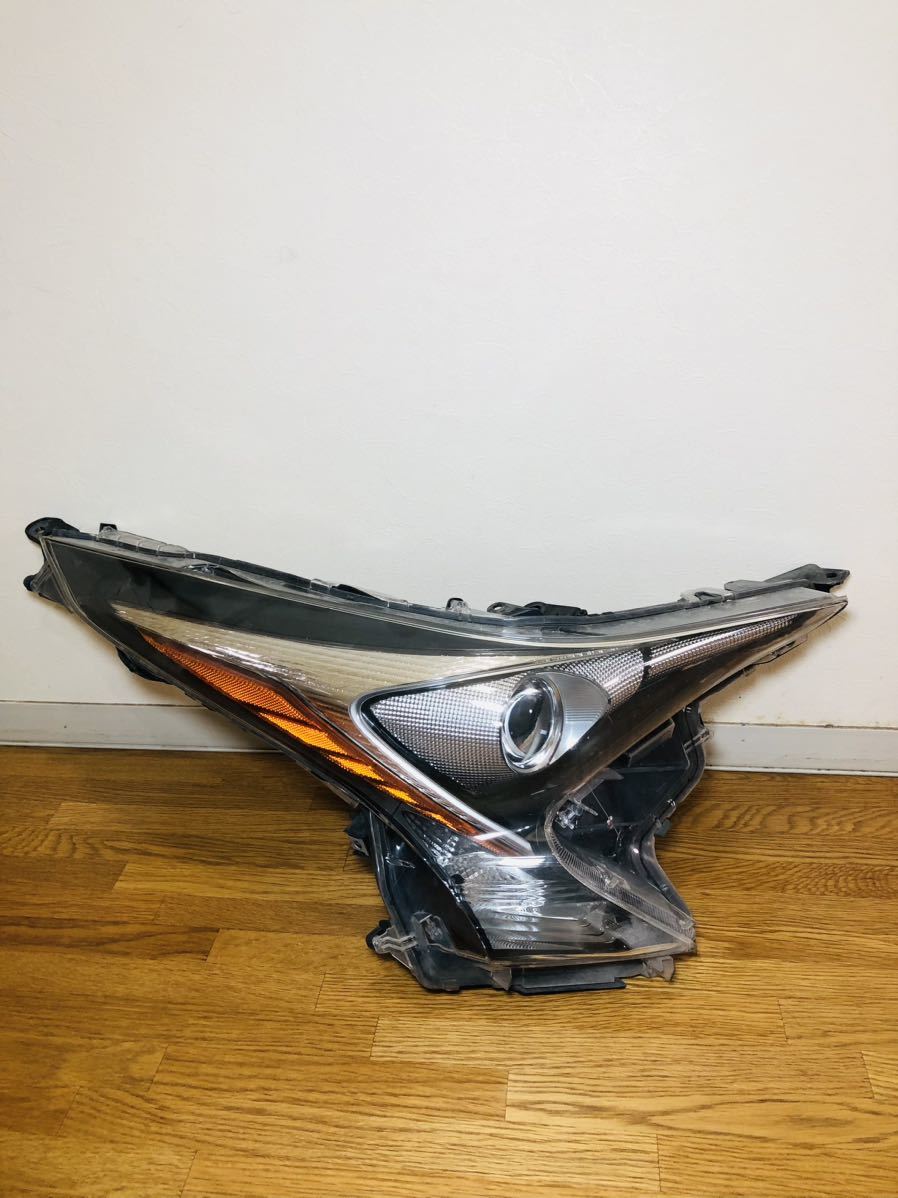 トヨタ ZVW50 ZVW51 ZVW55 プリウス 前期 純正 ヘッドライト ヘッドランプ 右側 KOITO 47-80 打刻 C1 中古 LED 運転席側 ②