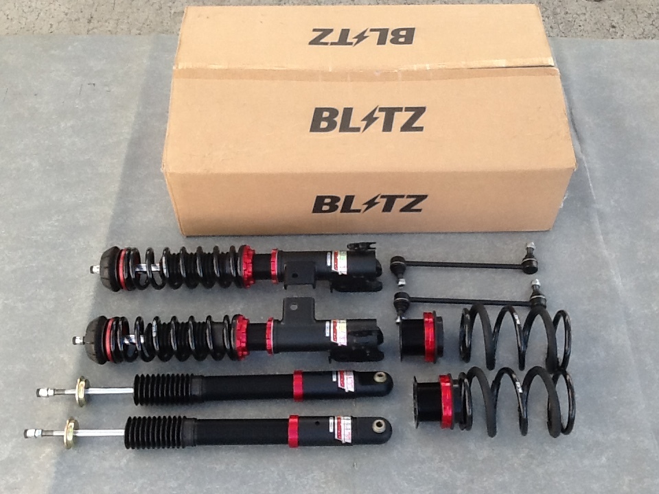 BLITS DAMPER ZZR　トヨタ・ライズ ダイハツ・ロッキー　車高調