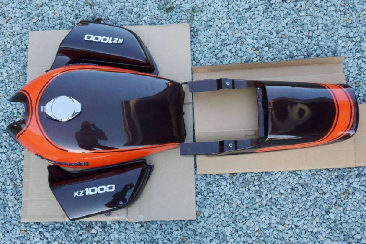 カワサキ z1 z2 kz900 kz1000 タンク テール 外装 【公式通販】