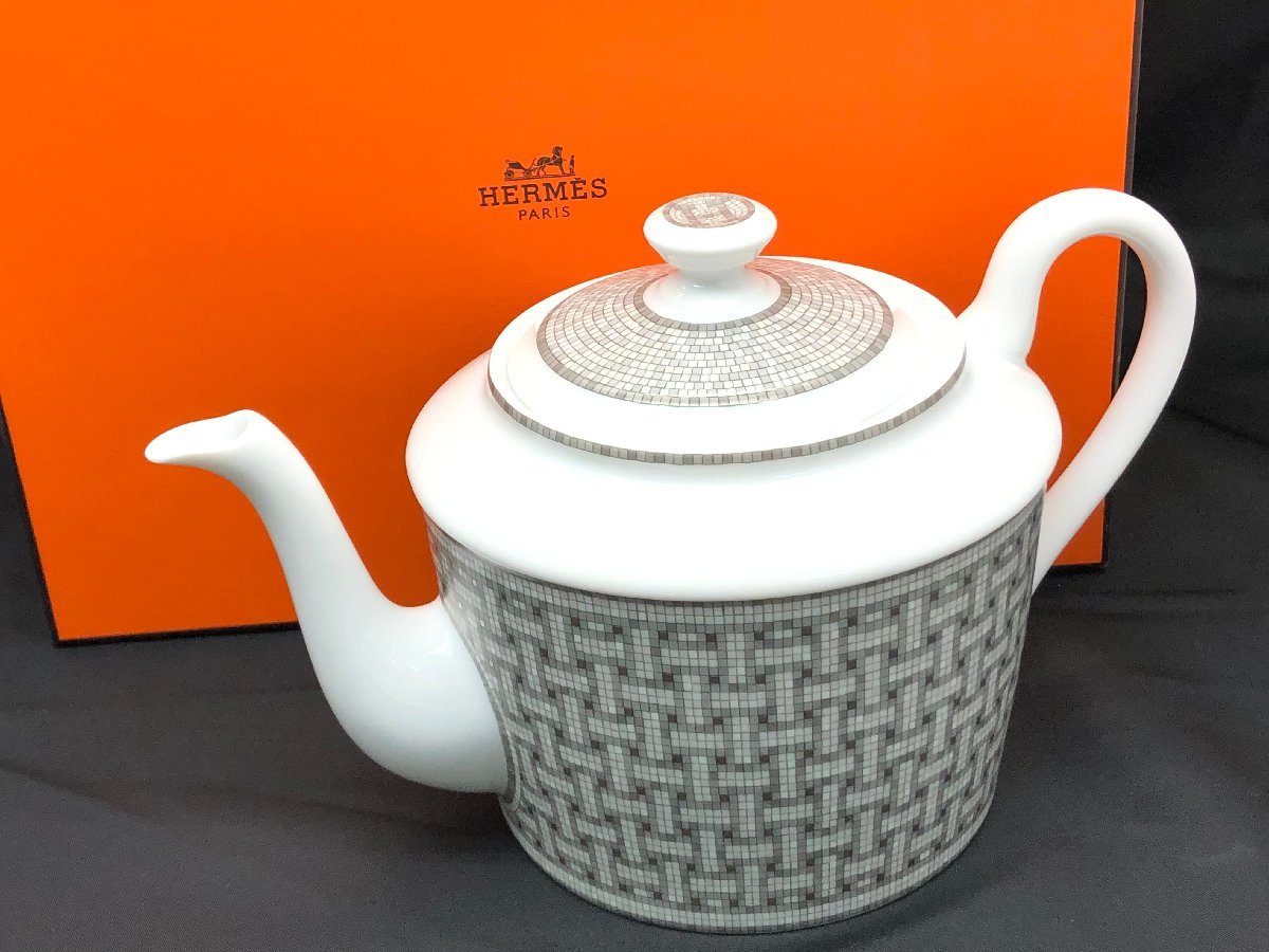 限定セール，新作 エルメス モザイク ヴァンキャトル プラチナ ティー ポット 850ml 箱付き MA100509(エルメス)｜売買されたオークション情報、yahooの商品情報をアーカイブ公開 - オークファン エルメス