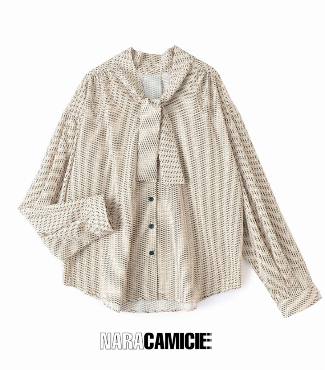 美品★ナラカミーチェ★2size/11号★ブラウスD055