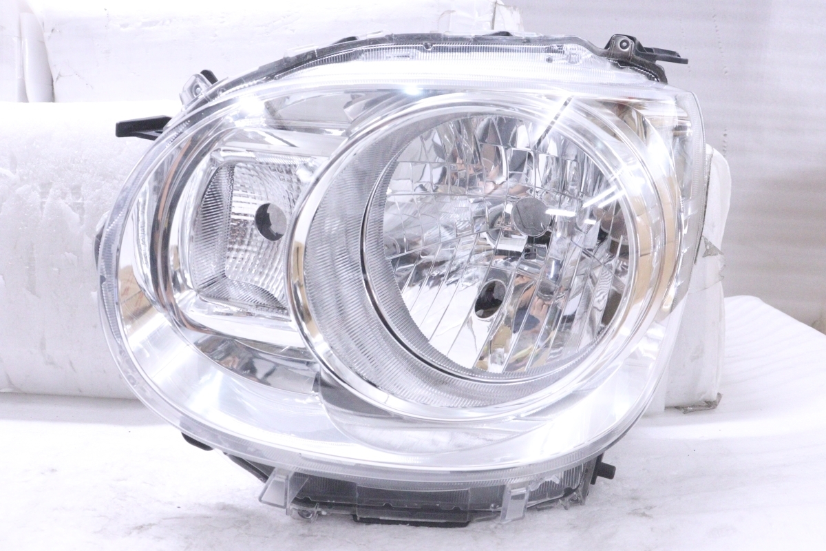 30-2679★ハロゲン LA800S ムーヴキャンバス★左ヘッドライト KOITO 100-69039 打刻:5H ユニット メッキ 純正★ダイハツ (KK)