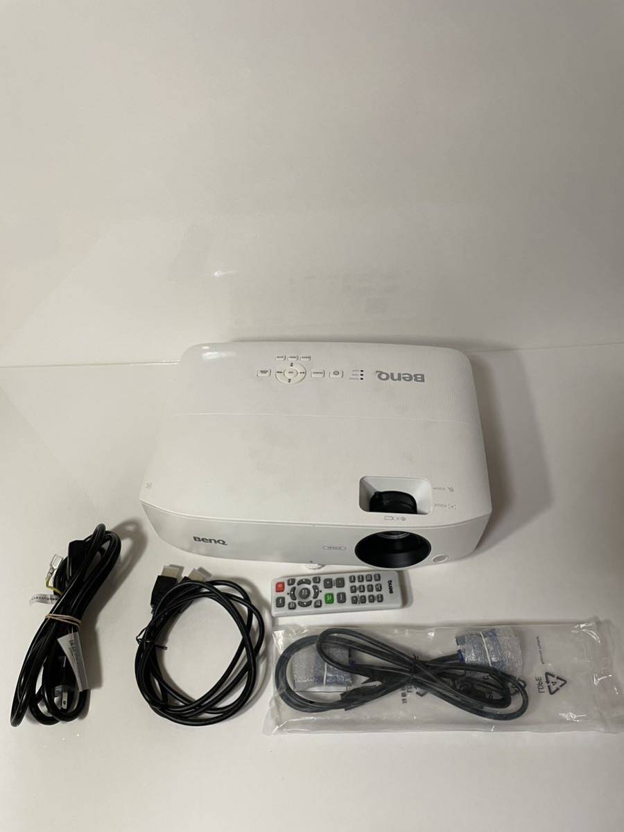 BenQ MW533 プロジェクター ランプ使用時間7時間 外観美品 動作品