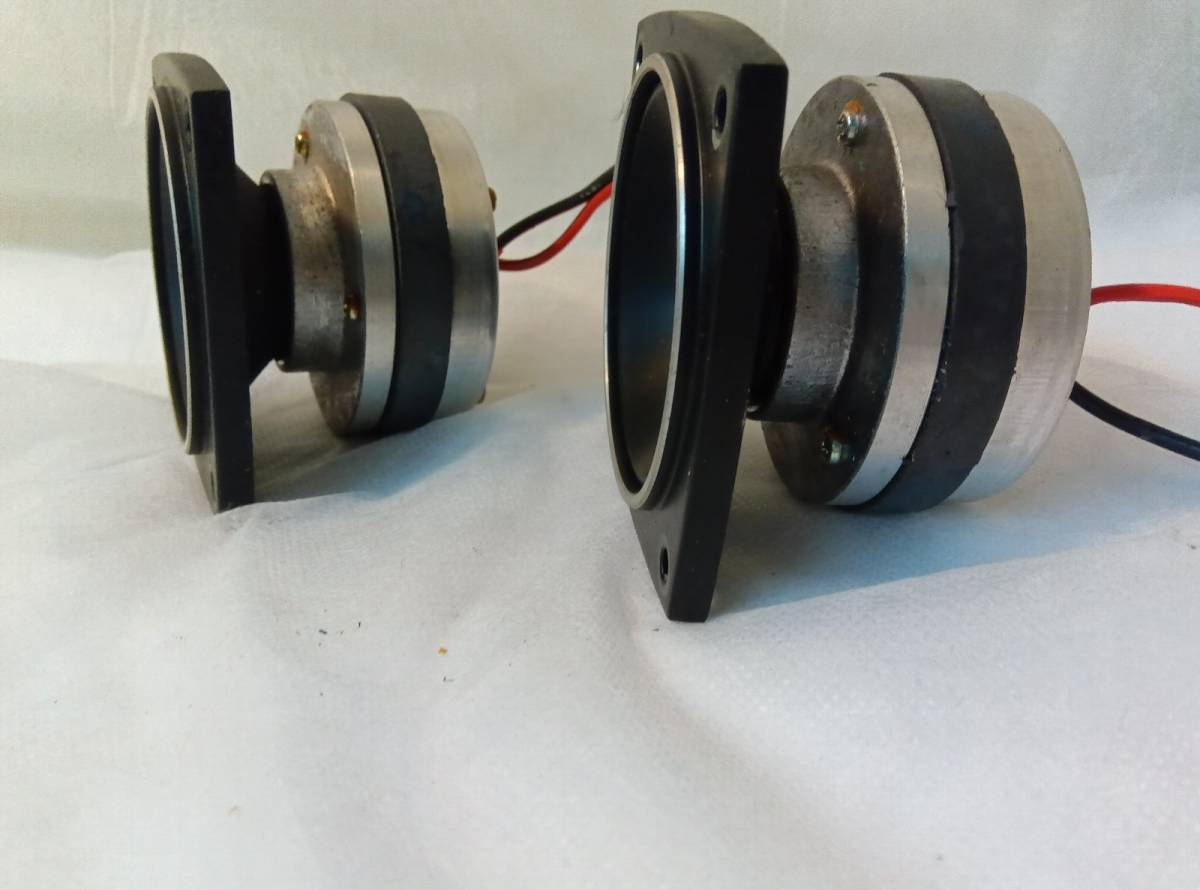 □ TRIO / T14-0013-15 □ 65mmホーン型ツイーター 左右ペア 音出しOK Pair