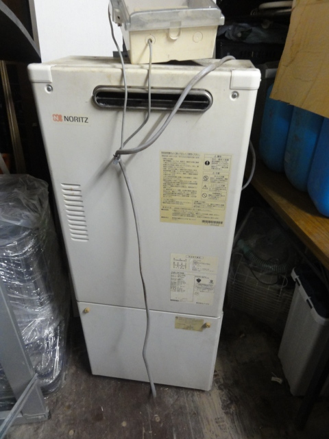 ノーリツ 給湯器 灯油 OQB-G4702W 灯油タンク セット リモコン付き 