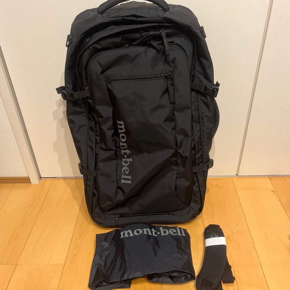 mont-bell/モンベル　2輪キャスター付キャリーバッグ　ウィーリーバッグ60 ブラック