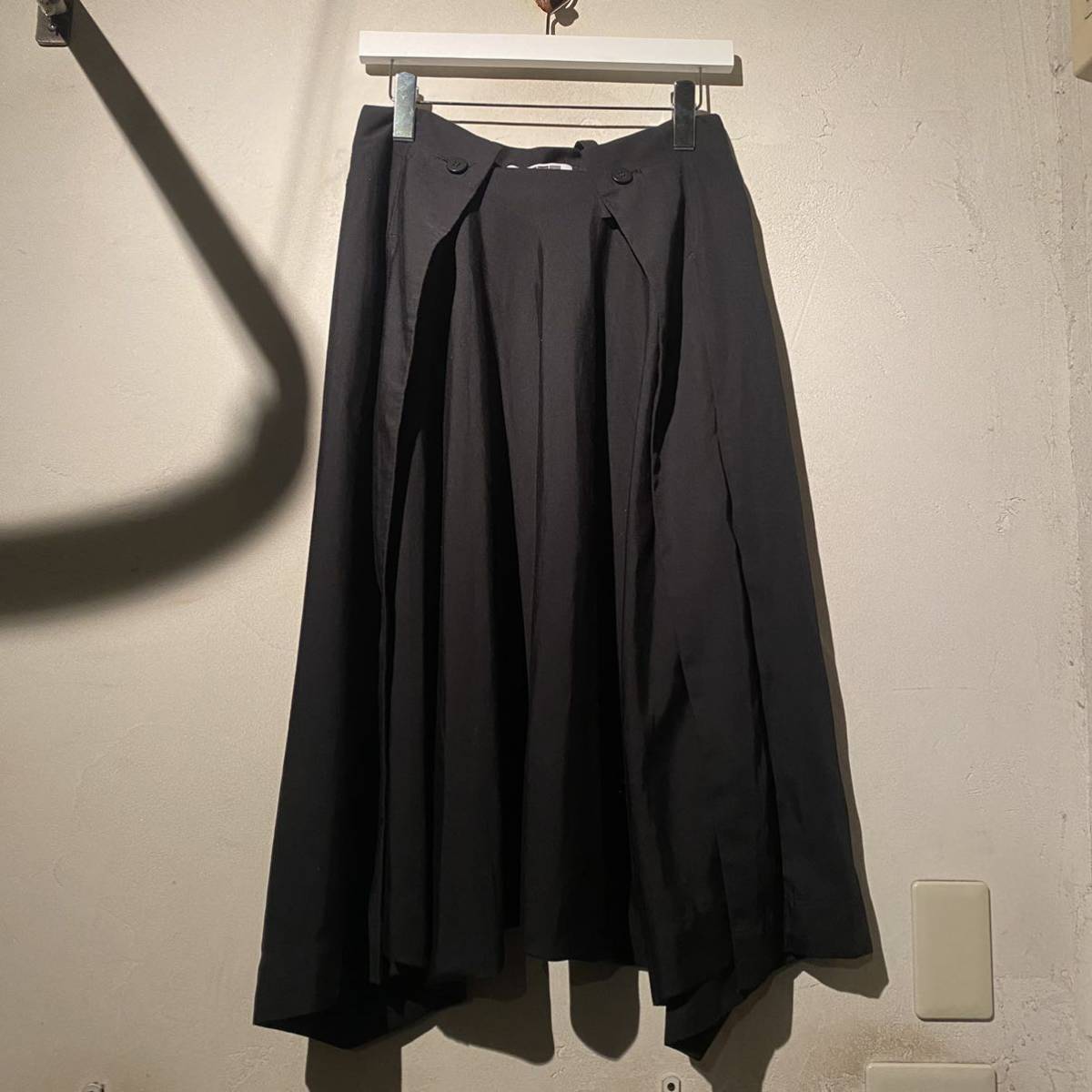 ISSEY MIYAKE スカートパンツ ブラック 2 【公式通販】